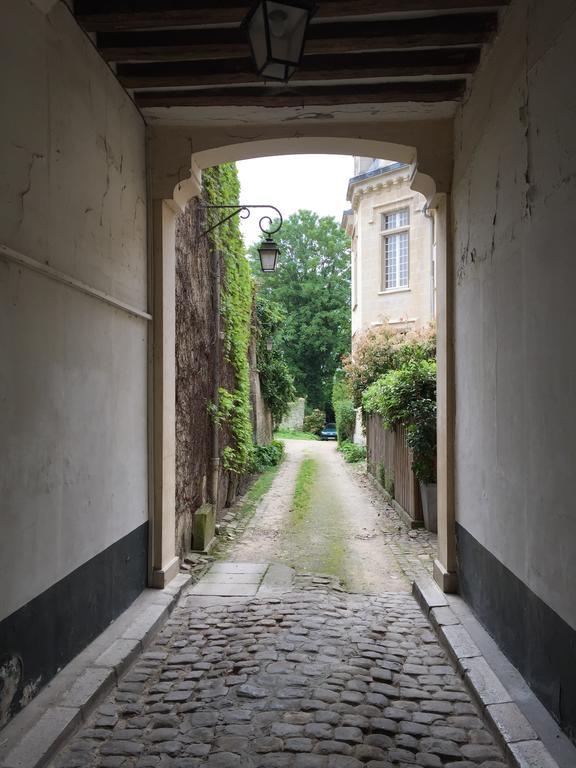 Le Castel Ecossais Bed & Breakfast Senlis  Exterior photo